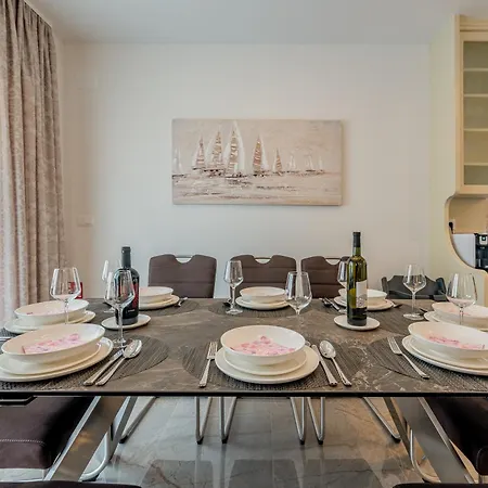 וילה Mediterranean Ursula פאקוסטאן