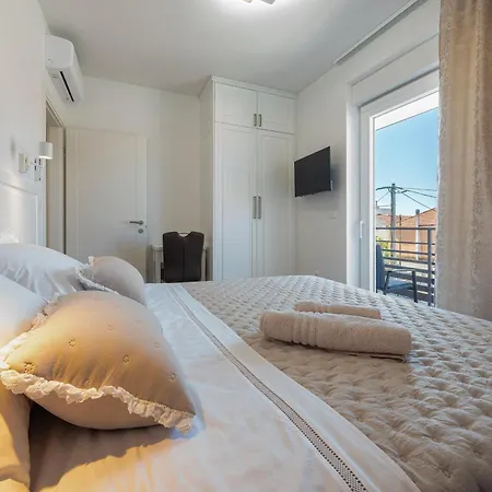 Mediterranean Ursula