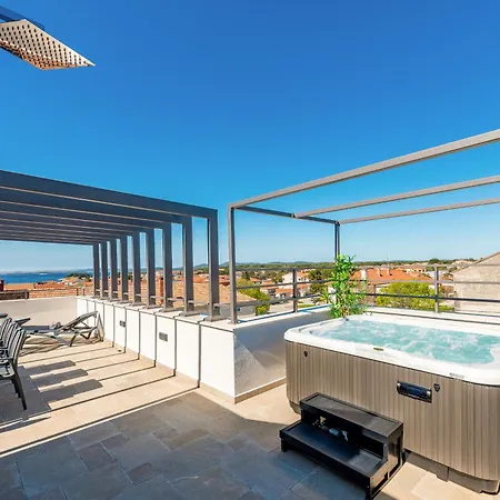 Mediterranean Ursula וילה