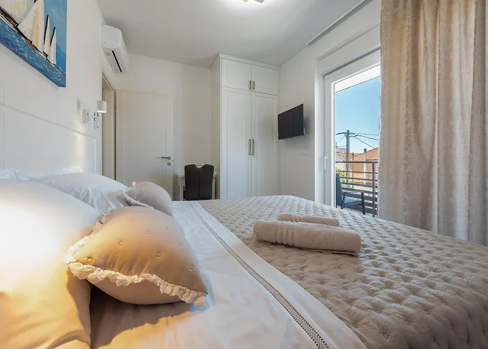 Mediterranean Ursula