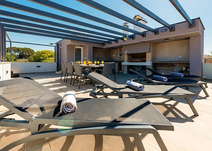 Mediterranean Ursula Villa *