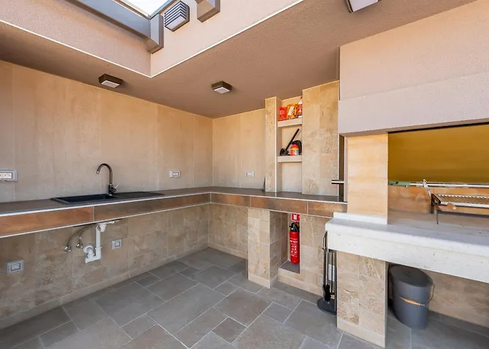 Mediterranean Ursula 빌라